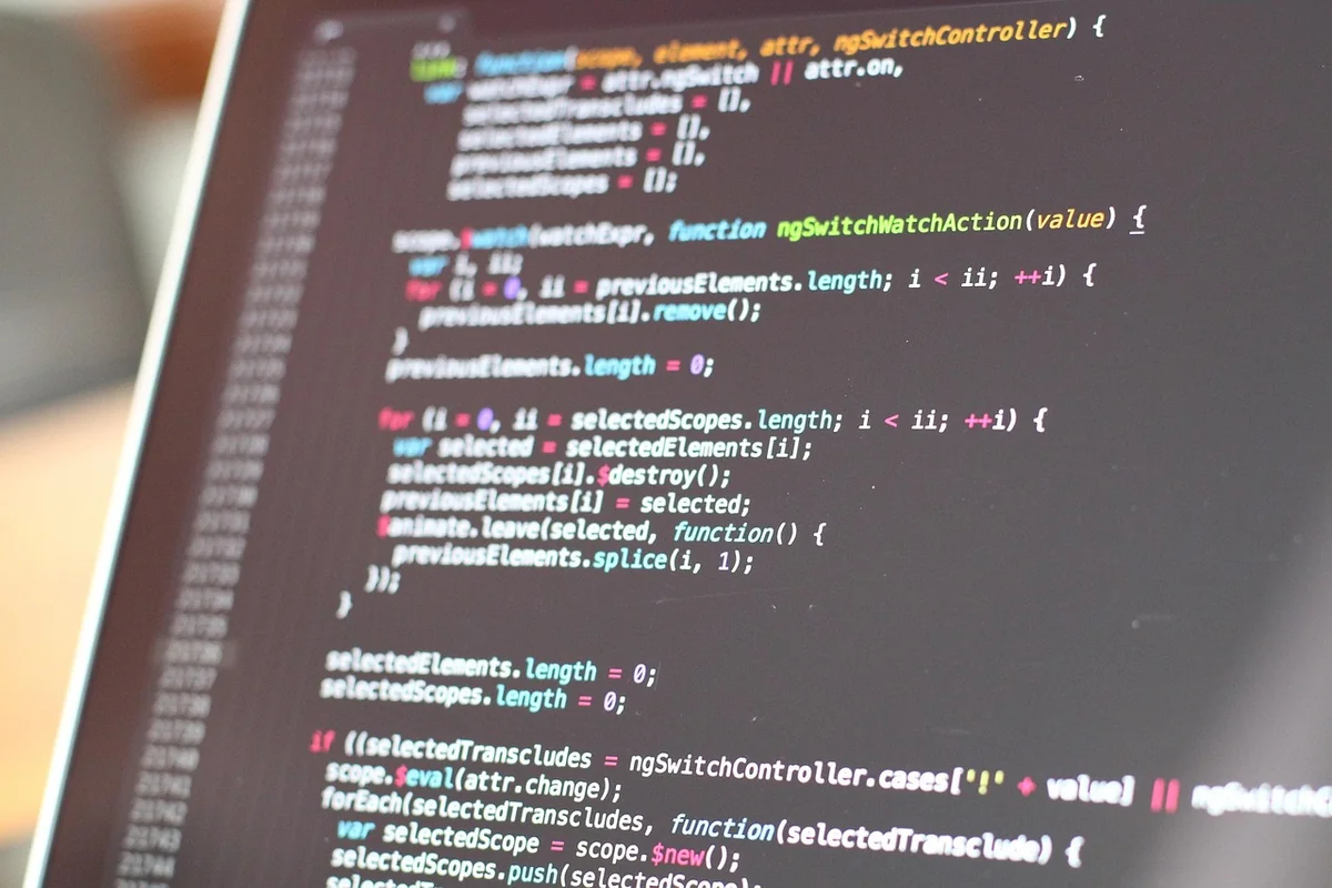 Comment l'intelligence artificielle révolutionne le développement logiciel en 2026